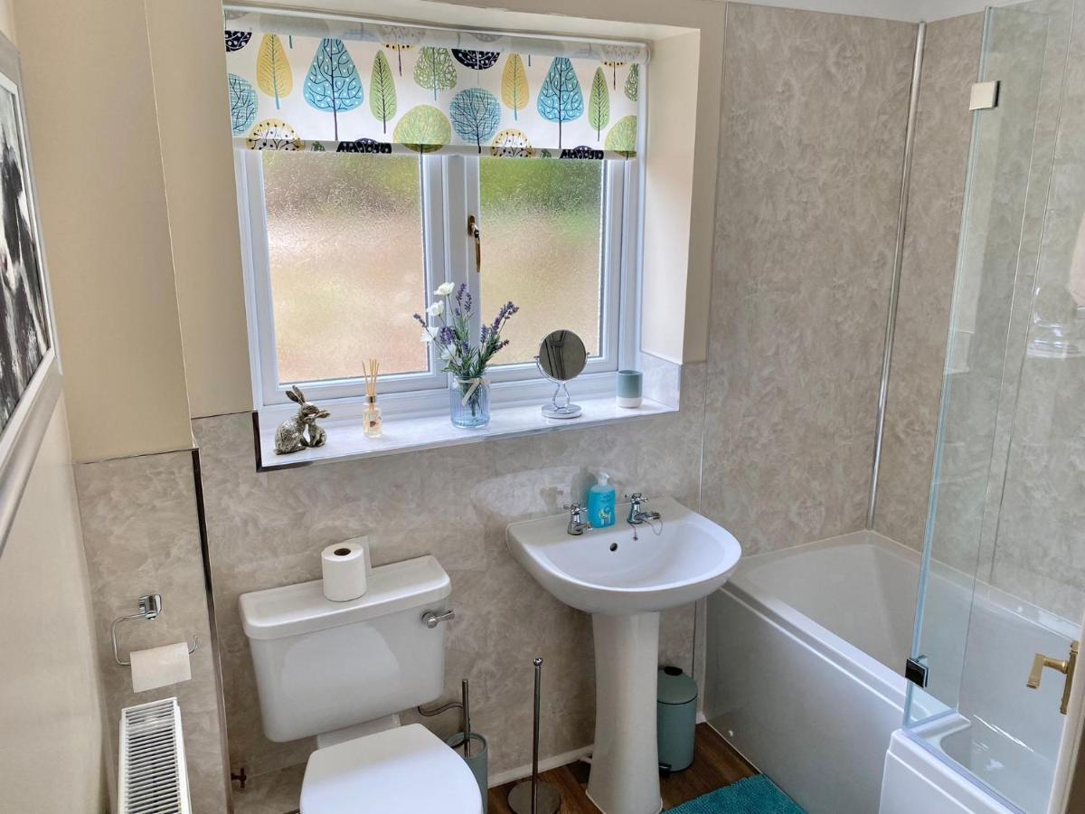 Red House Cottage - Peaceful - Views - Walks لينكولن المظهر الخارجي الصورة